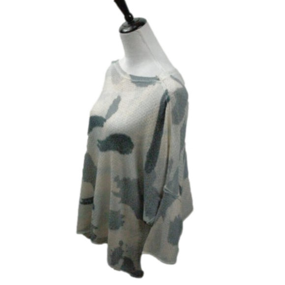 POL Lightweight Camouflage Sweater Size Small - Picture 2 of 4